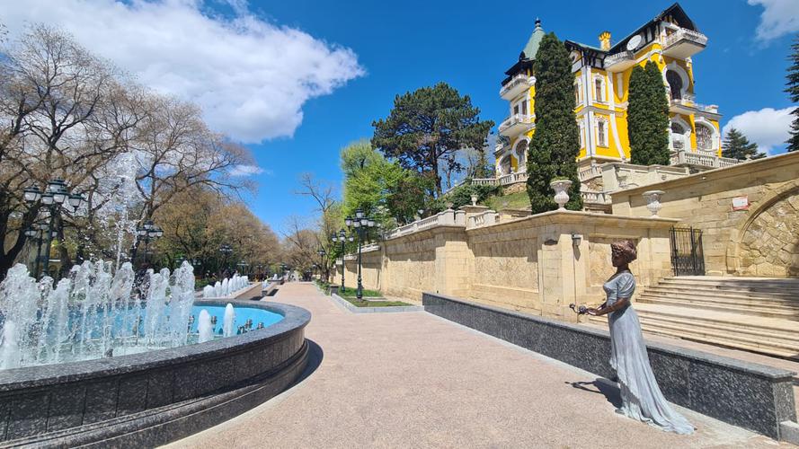 Это Кавказ — горы, дух, огонь