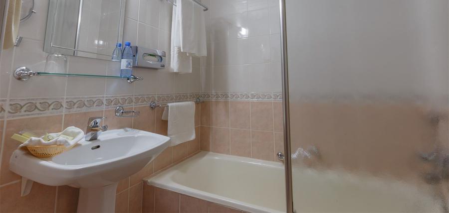 Гостиница "Юрьево-Подворье" 3* (г. Вельск) / Гостиница "Пур-Наволок" 4* (г. Архангельск)