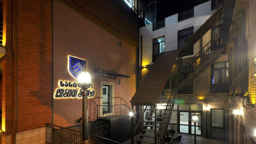 Light House Old City 3*/ Ponte Hotel 3*/ Hotel Daisi 3*