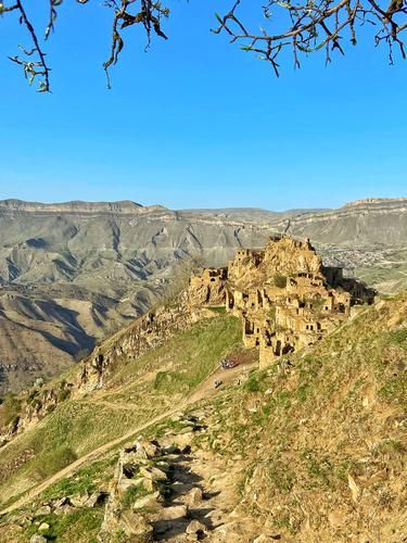 Горные легенды Чечни и Дагестана