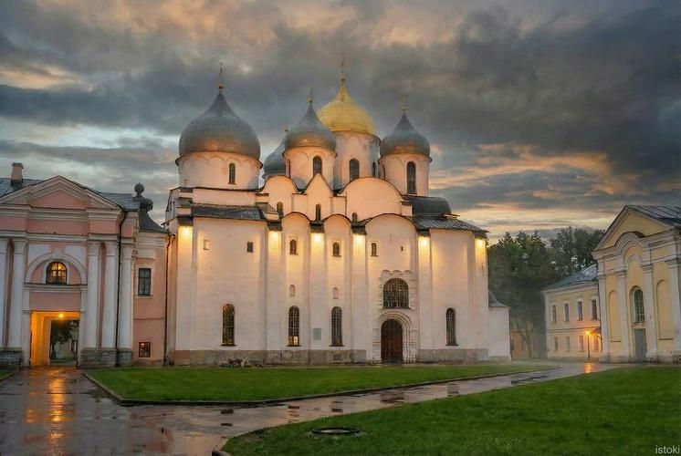 Автобус| Легенды и былины Пскова и Великого Новгорода