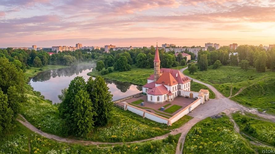 Грани империи: дворцы, флоты, крепости