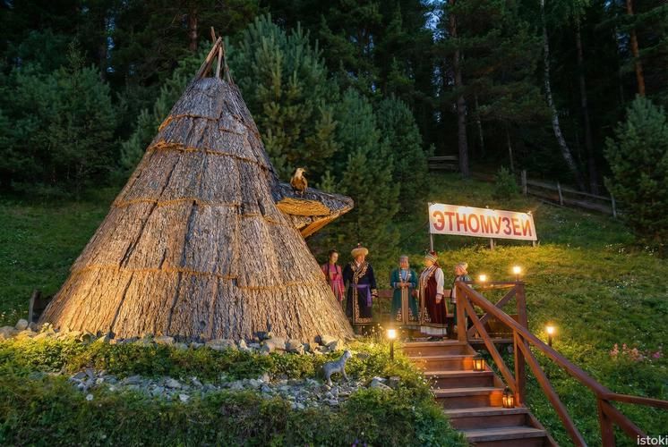 Тропами Алтая: от северных лесов к южным хребтам